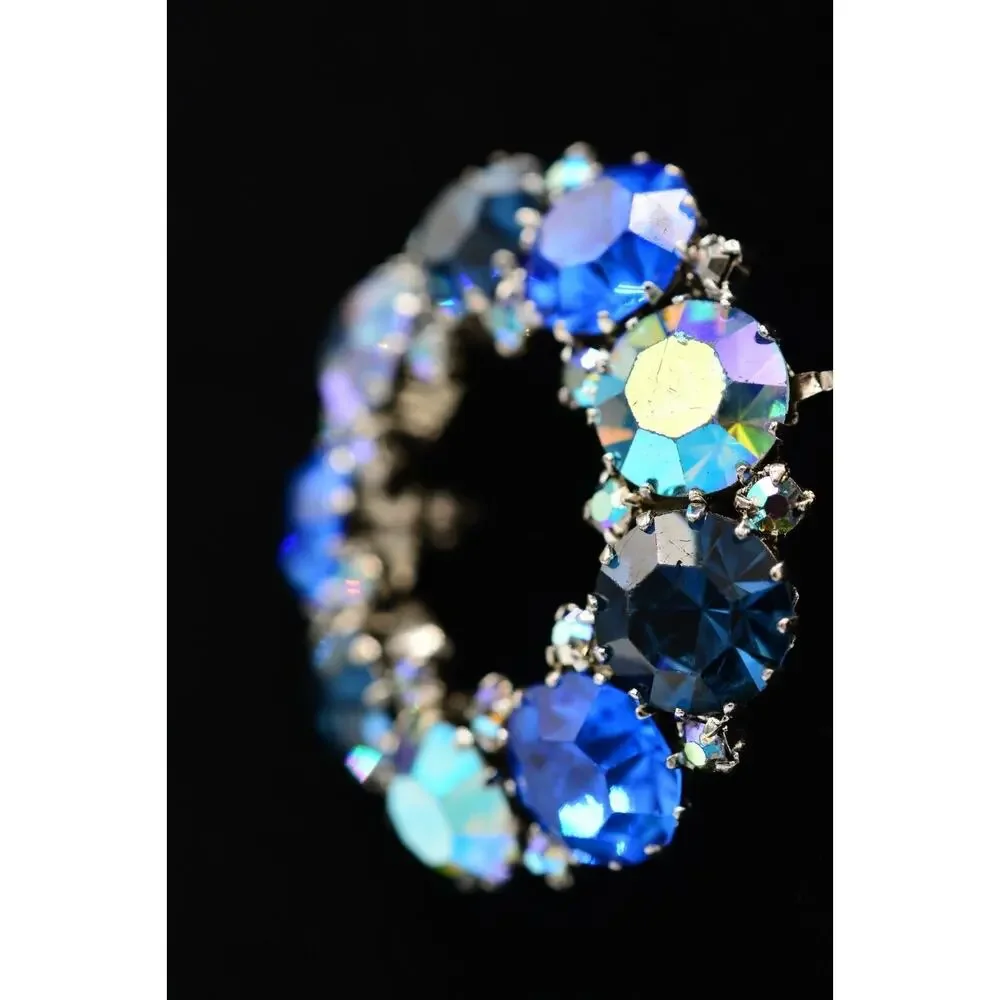Weiss Vintage Crystal Pin Brooch Blue Prong Chunky Rhinestone Shiny Signed BinAJ